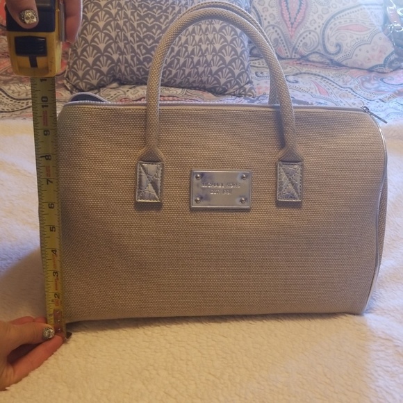 Michael Kors Bag - Picture 3 of 8